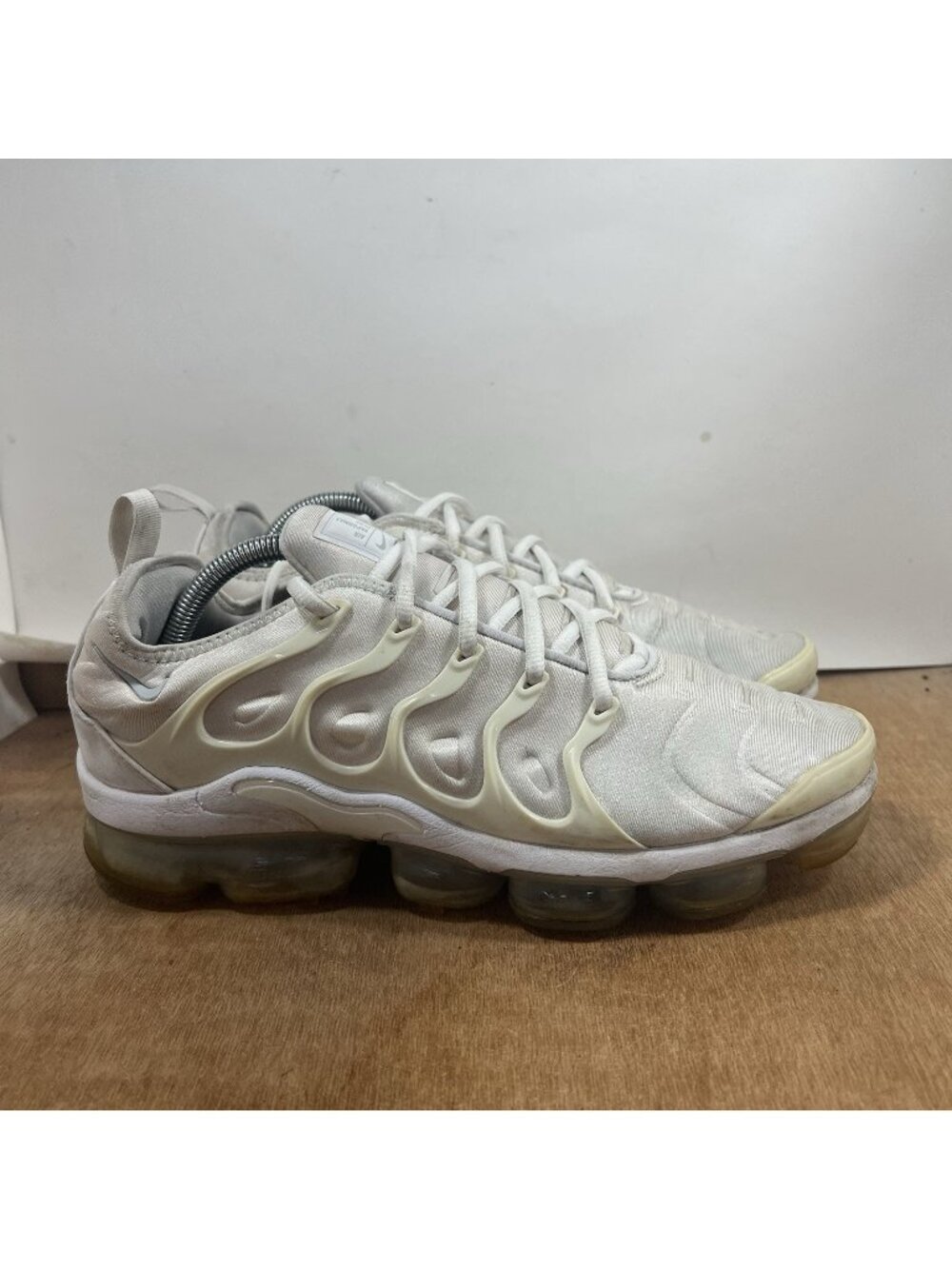 Nike Air Vapormax Plus Shoes Mens Size 10 Running 924453-100 Sneakers